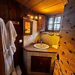 Hotel Les De Philippe Avec Jacuzzis Privatifs *