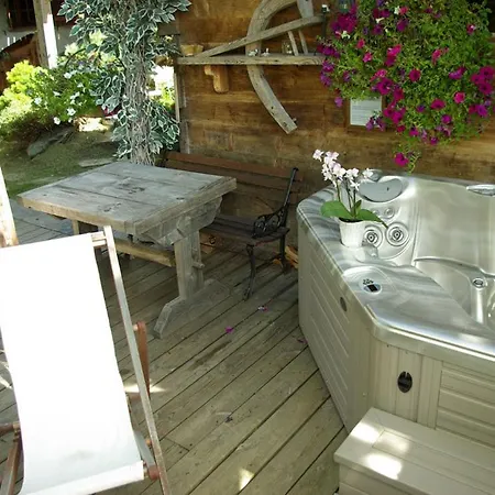 ホテル Les De Philippe Avec Jacuzzis Privatifs