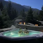 Les De Philippe Avec Jacuzzis Privatifs 샤모니